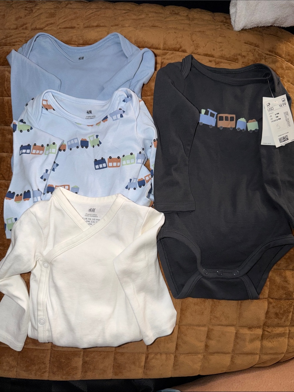 H&M Baby Bodysuits 4 pieces – Light Blue, White & Navy Train Motif